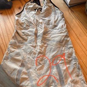 Closed back tyr white camo venzo